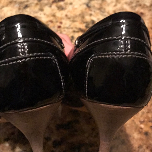 TOD’S Patent Leather Heels - Picture 5 of 5